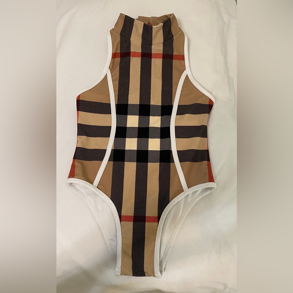 Burberry girl Swimsuit 4T